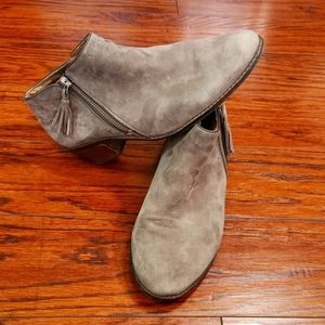 Vionic Suede Womens Joy Serena Ankle Booties